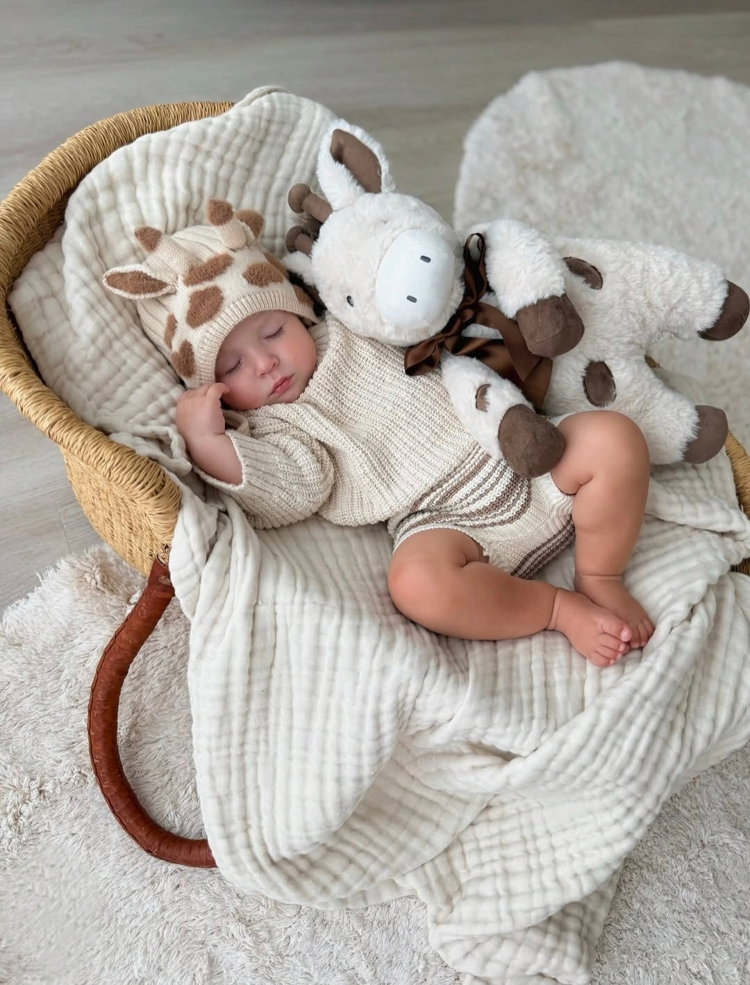 Apollo the Heartbeat Giraffe plush toy — Baby Beats Australia